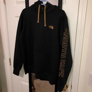 The North Face Men’s Pullover Hoodie
